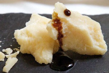 Parmigiano Reggiano cheese with balsamic vinegar